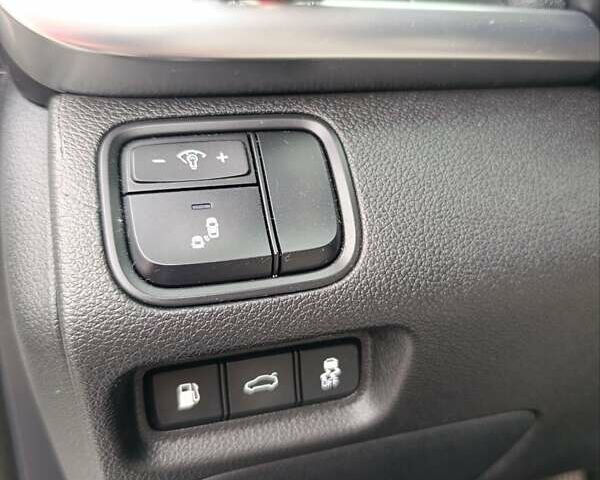 Кіа Оптіма 2019 у Львові на Automoto.ua Білий Кіа Оптіма, об'ємом двигуна 2 л та пробігом 124 тис. км за 16700 $, фото 27 на Automoto.ua