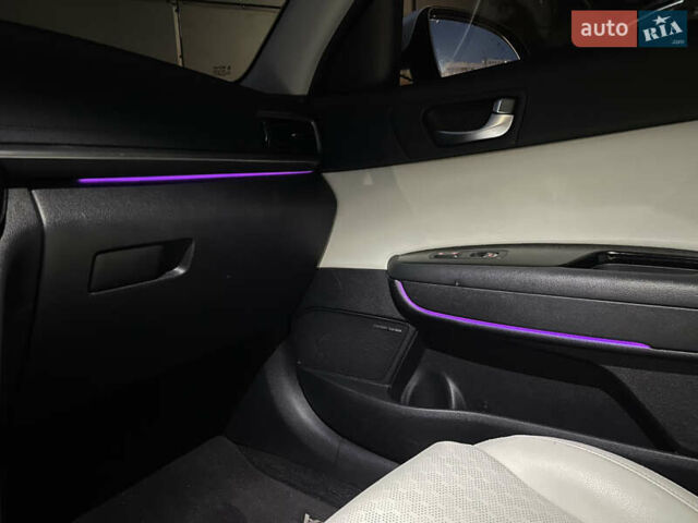 Белый Киа Оптима, объемом двигателя 2 л и пробегом 70 тыс. км за 21800 $, фото 43 на Automoto.ua