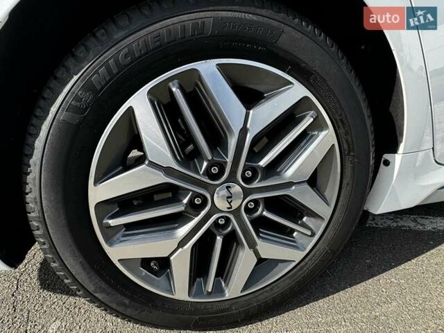 Белый Киа Оптима, объемом двигателя 2 л и пробегом 78 тыс. км за 20900 $, фото 25 на Automoto.ua