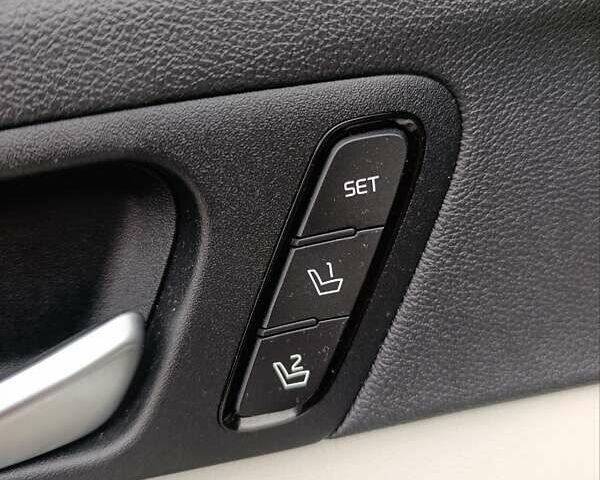 Кіа Оптіма 2019 у Львові на Automoto.ua Білий Кіа Оптіма, об'ємом двигуна 2 л та пробігом 124 тис. км за 16700 $, фото 26 на Automoto.ua