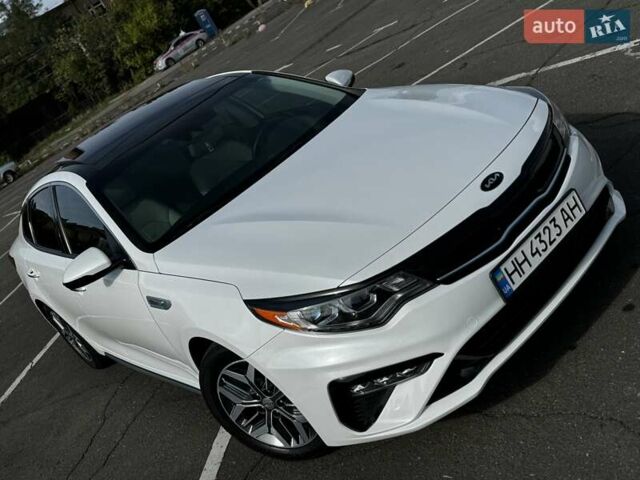 Белый Киа Оптима, объемом двигателя 2 л и пробегом 78 тыс. км за 20900 $, фото 1 на Automoto.ua