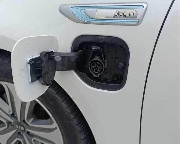 Кіа Оптіма 2019 у Львові на Automoto.ua Білий Кіа Оптіма, об'ємом двигуна 2 л та пробігом 124 тис. км за 16700 $, фото 31 на Automoto.ua