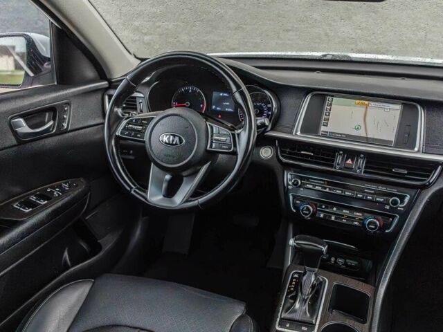 Білий Кіа Оптіма, об'ємом двигуна 2 л та пробігом 39 тис. км за 3796 $, фото 7 на Automoto.ua