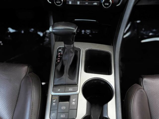 Белый Киа Оптима, объемом двигателя 2 л и пробегом 67 тыс. км за 9800 $, фото 21 на Automoto.ua