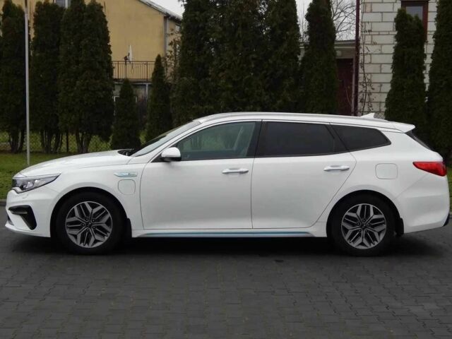Білий Кіа Оптіма, об'ємом двигуна 0 л та пробігом 158 тис. км за 9999 $, фото 21 на Automoto.ua