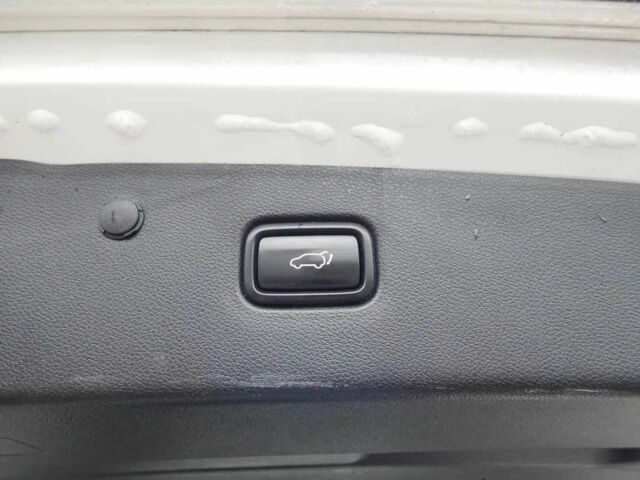 Білий Кіа Оптіма, об'ємом двигуна 0 л та пробігом 158 тис. км за 9999 $, фото 6 на Automoto.ua