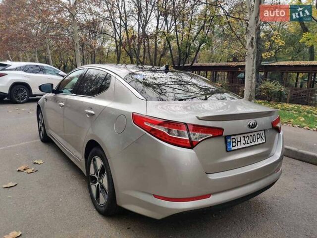 Бежевий Кіа Оптіма, об'ємом двигуна 2.36 л та пробігом 168 тис. км за 9700 $, фото 4 на Automoto.ua