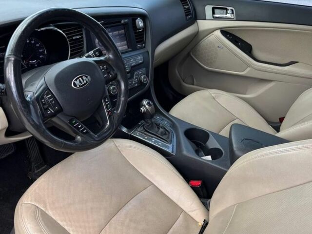 Бежевий Кіа Оптіма, об'ємом двигуна 2.4 л та пробігом 170 тис. км за 9700 $, фото 4 на Automoto.ua