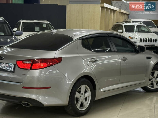 Бежевый Киа Оптима, объемом двигателя 2.36 л и пробегом 209 тыс. км за 9999 $, фото 7 на Automoto.ua