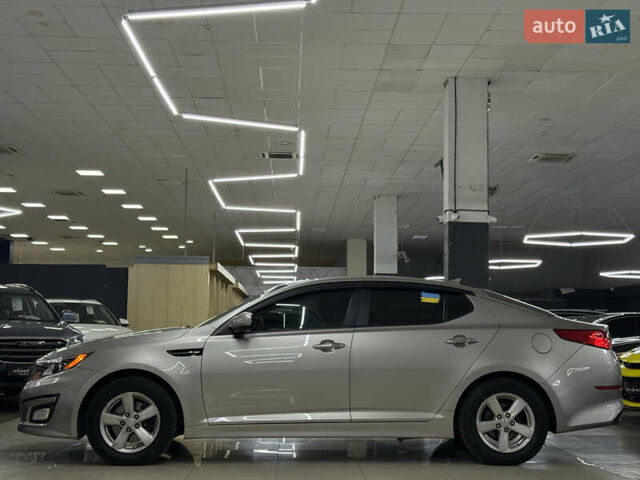 Бежевый Киа Оптима, объемом двигателя 2.36 л и пробегом 209 тыс. км за 9999 $, фото 13 на Automoto.ua
