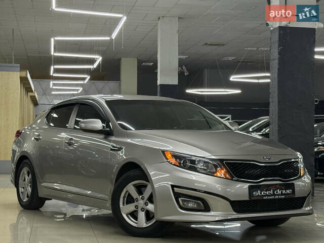 Бежевый Киа Оптима, объемом двигателя 2.36 л и пробегом 209 тыс. км за 9999 $, фото 4 на Automoto.ua