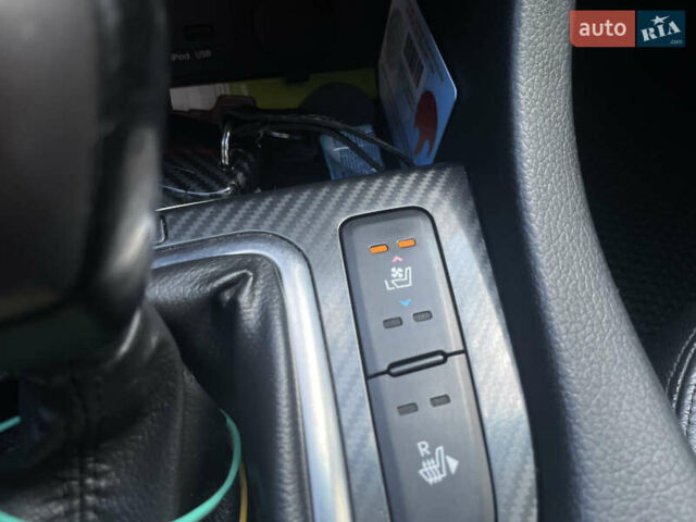 Чорний Кіа Оптіма, об'ємом двигуна 2 л та пробігом 210 тис. км за 9800 $, фото 20 на Automoto.ua