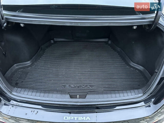 Черный Киа Оптима, объемом двигателя 2.36 л и пробегом 201 тыс. км за 7600 $, фото 41 на Automoto.ua