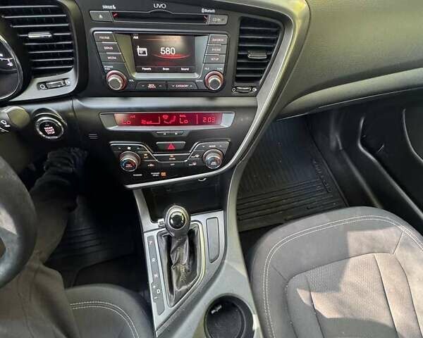 Черный Киа Оптима, объемом двигателя 2.36 л и пробегом 160 тыс. км за 9999 $, фото 13 на Automoto.ua