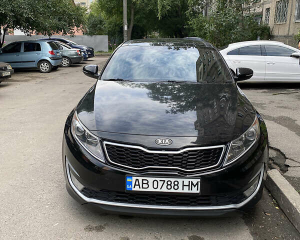 Черный Киа Оптима, объемом двигателя 2.36 л и пробегом 300 тыс. км за 9999 $, фото 1 на Automoto.ua
