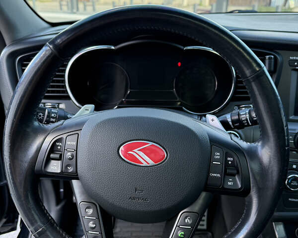 Чорний Кіа Оптіма, об'ємом двигуна 2 л та пробігом 112 тис. км за 8700 $, фото 18 на Automoto.ua