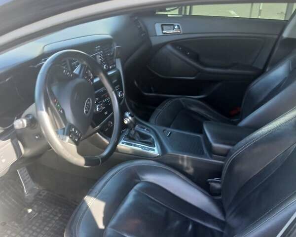 Чорний Кіа Оптіма, об'ємом двигуна 2 л та пробігом 155 тис. км за 8500 $, фото 20 на Automoto.ua