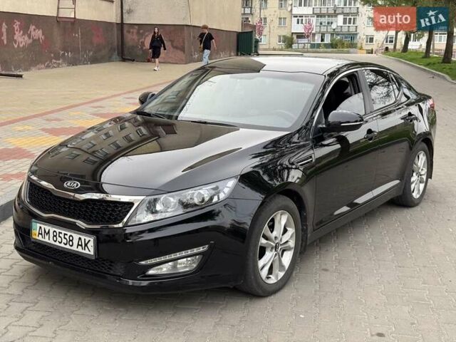 Чорний Кіа Оптіма, об'ємом двигуна 2 л та пробігом 155 тис. км за 9999 $, фото 10 на Automoto.ua