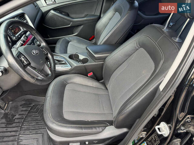 Черный Киа Оптима, объемом двигателя 2.36 л и пробегом 163 тыс. км за 8500 $, фото 12 на Automoto.ua