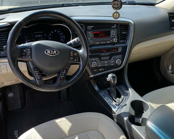 Черный Киа Оптима, объемом двигателя 2.4 л и пробегом 250 тыс. км за 8500 $, фото 8 на Automoto.ua