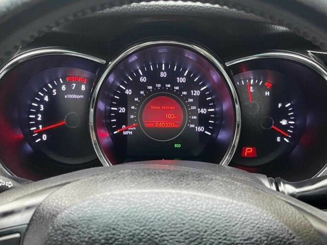 Черный Киа Оптима, объемом двигателя 2.4 л и пробегом 240 тыс. км за 9500 $, фото 5 на Automoto.ua