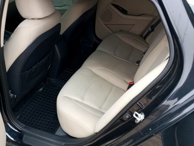 Черный Киа Оптима, объемом двигателя 2.4 л и пробегом 120 тыс. км за 9000 $, фото 4 на Automoto.ua