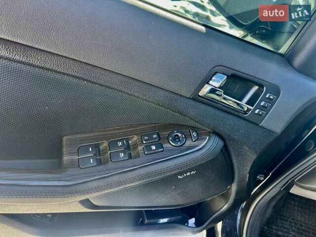 Черный Киа Оптима, объемом двигателя 2 л и пробегом 220 тыс. км за 9100 $, фото 7 на Automoto.ua