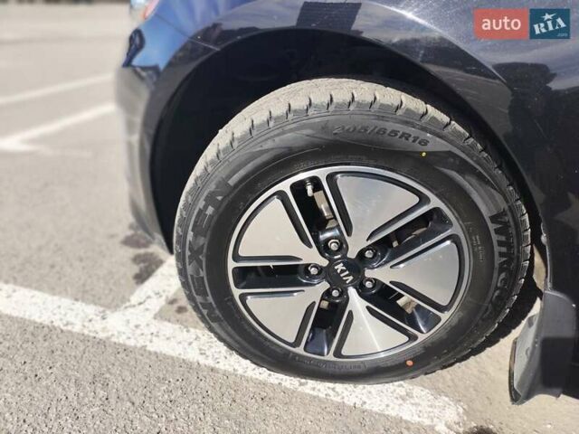 Чорний Кіа Оптіма, об'ємом двигуна 2.36 л та пробігом 119 тис. км за 12500 $, фото 17 на Automoto.ua