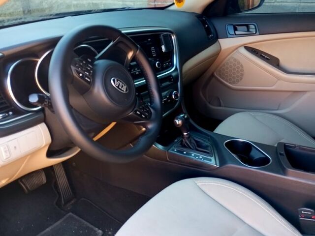 Чорний Кіа Оптіма, об'ємом двигуна 2.4 л та пробігом 120 тис. км за 9000 $, фото 3 на Automoto.ua