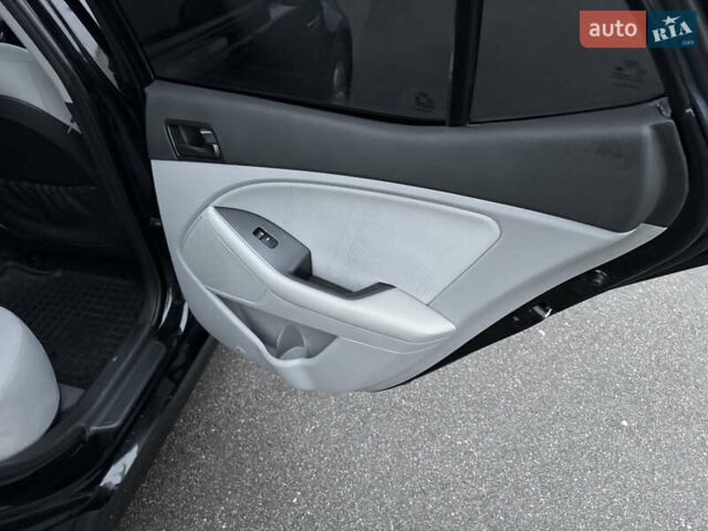 Черный Киа Оптима, объемом двигателя 2.36 л и пробегом 183 тыс. км за 8750 $, фото 29 на Automoto.ua