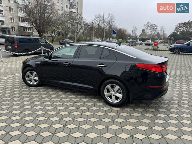Черный Киа Оптима, объемом двигателя 2.36 л и пробегом 130 тыс. км за 11000 $, фото 7 на Automoto.ua