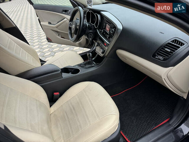 Черный Киа Оптима, объемом двигателя 2.36 л и пробегом 130 тыс. км за 11000 $, фото 9 на Automoto.ua