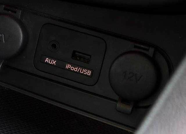 Черный Киа Оптима, объемом двигателя 2 л и пробегом 74 тыс. км за 5800 $, фото 17 на Automoto.ua