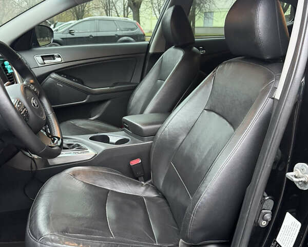 Чорний Кіа Оптіма, об'ємом двигуна 2.36 л та пробігом 168 тис. км за 10999 $, фото 18 на Automoto.ua