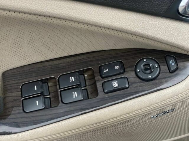 Черный Киа Оптима, объемом двигателя 2.4 л и пробегом 208 тыс. км за 9500 $, фото 8 на Automoto.ua