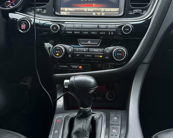 Чорний Кіа Оптіма, об'ємом двигуна 2.36 л та пробігом 168 тис. км за 10999 $, фото 17 на Automoto.ua