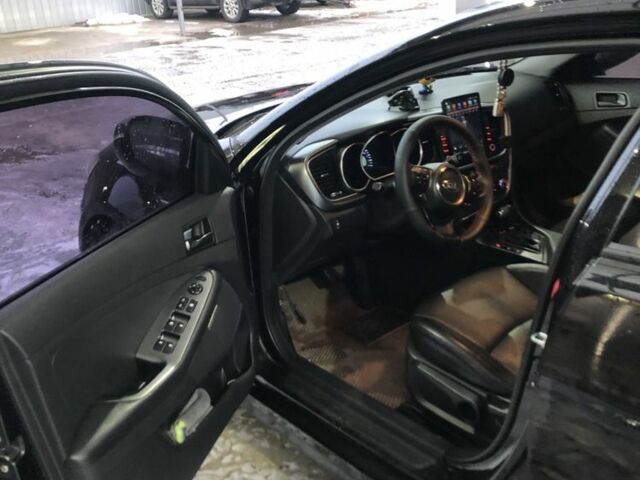 Черный Киа Оптима, объемом двигателя 2 л и пробегом 184 тыс. км за 14000 $, фото 3 на Automoto.ua