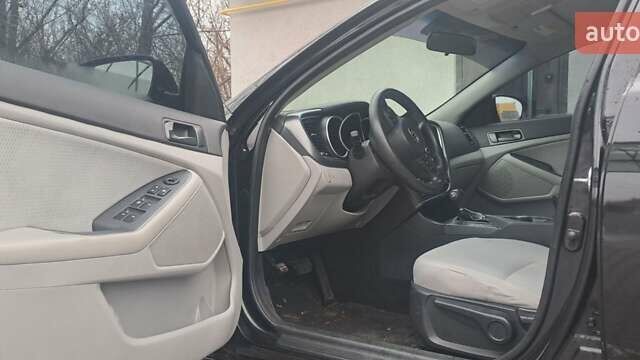 Чорний Кіа Оптіма, об'ємом двигуна 2.5 л та пробігом 100 тис. км за 8999 $, фото 7 на Automoto.ua