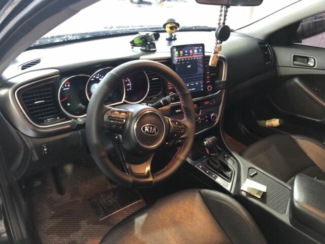 Черный Киа Оптима, объемом двигателя 2 л и пробегом 184 тыс. км за 14000 $, фото 4 на Automoto.ua