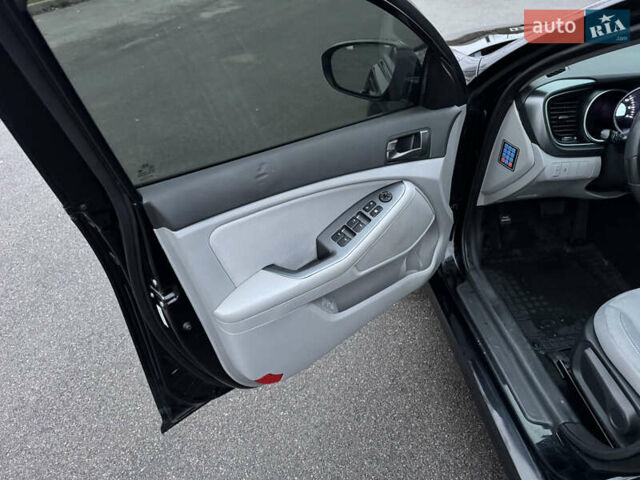 Черный Киа Оптима, объемом двигателя 2.36 л и пробегом 183 тыс. км за 8750 $, фото 24 на Automoto.ua