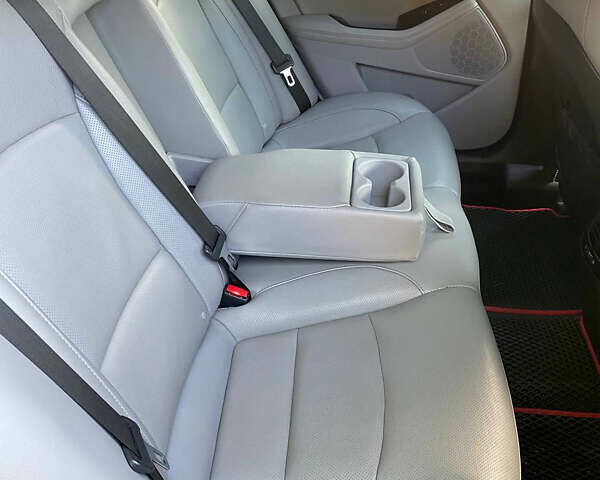 Чорний Кіа Оптіма, об'ємом двигуна 2.36 л та пробігом 192 тис. км за 9800 $, фото 4 на Automoto.ua