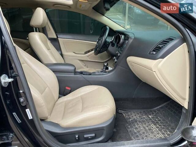 Черный Киа Оптима, объемом двигателя 2.4 л и пробегом 193 тыс. км за 8999 $, фото 10 на Automoto.ua