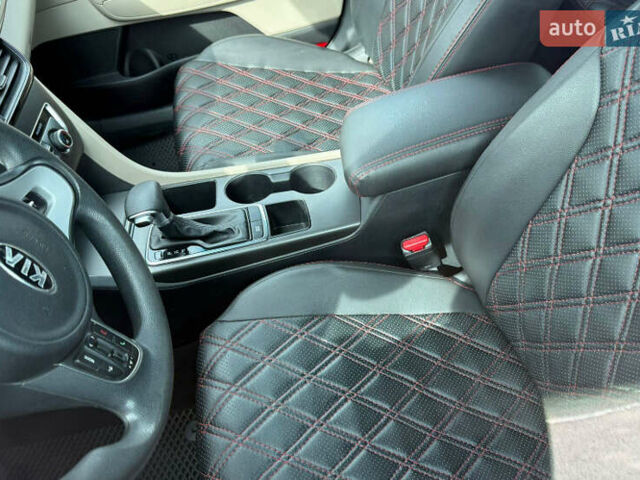 Чорний Кіа Оптіма, об'ємом двигуна 2.36 л та пробігом 98 тис. км за 10700 $, фото 5 на Automoto.ua