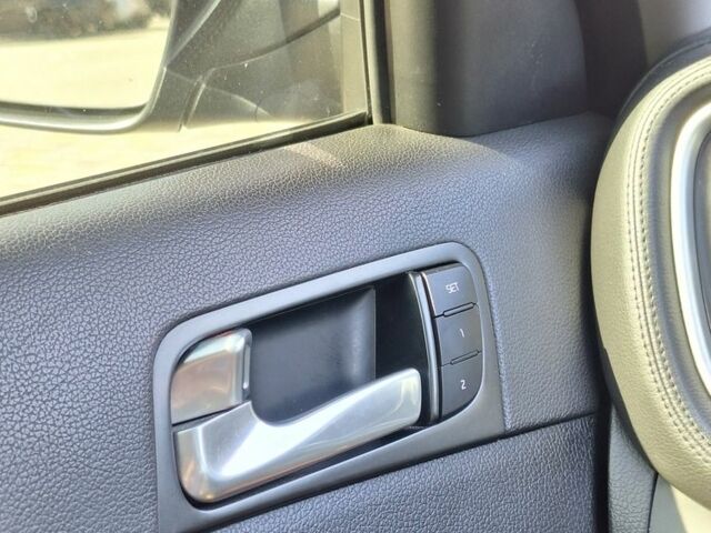 Черный Киа Оптима, объемом двигателя 2.4 л и пробегом 175 тыс. км за 10300 $, фото 11 на Automoto.ua