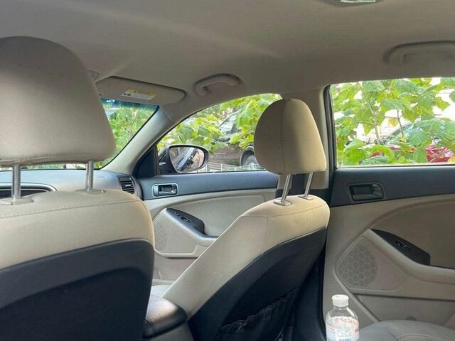 Киа Оптима 2015 в Киеве на Automoto.ua Черный Киа Оптима, объемом двигателя 2.4 л и пробегом 158 тыс. км за 9500 $, фото 6 на Automoto.ua