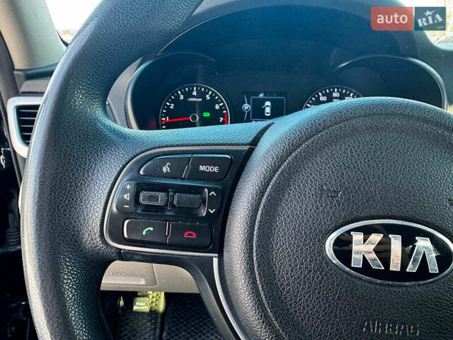 Чорний Кіа Оптіма, об'ємом двигуна 2.4 л та пробігом 154 тис. км за 10490 $, фото 19 на Automoto.ua