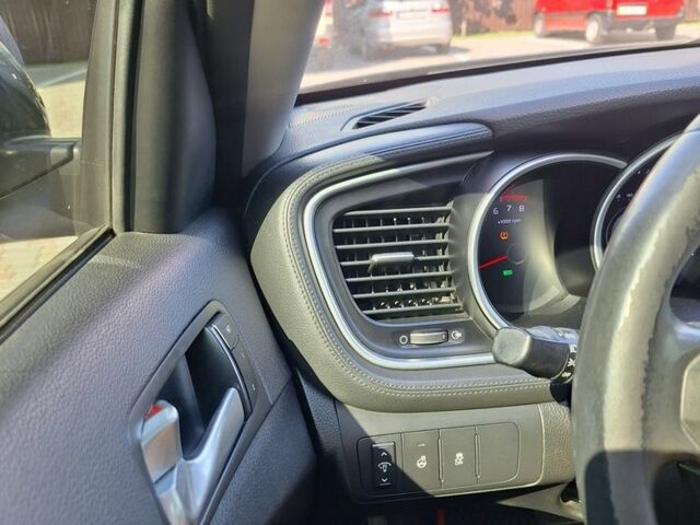 Черный Киа Оптима, объемом двигателя 2.4 л и пробегом 175 тыс. км за 10300 $, фото 12 на Automoto.ua