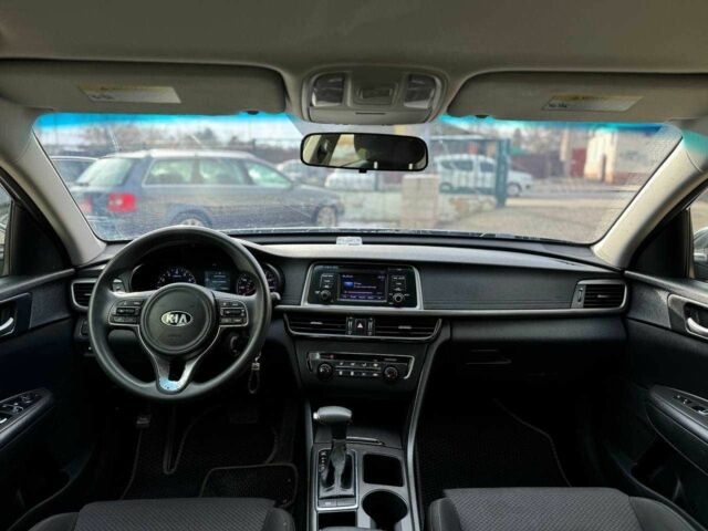 Черный Киа Оптима, объемом двигателя 0 л и пробегом 90 тыс. км за 9800 $, фото 9 на Automoto.ua