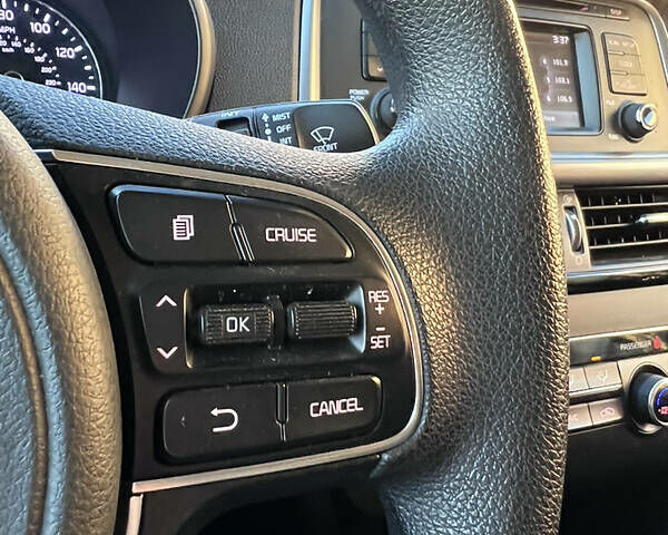 Чорний Кіа Оптіма, об'ємом двигуна 2.4 л та пробігом 110 тис. км за 8700 $, фото 20 на Automoto.ua