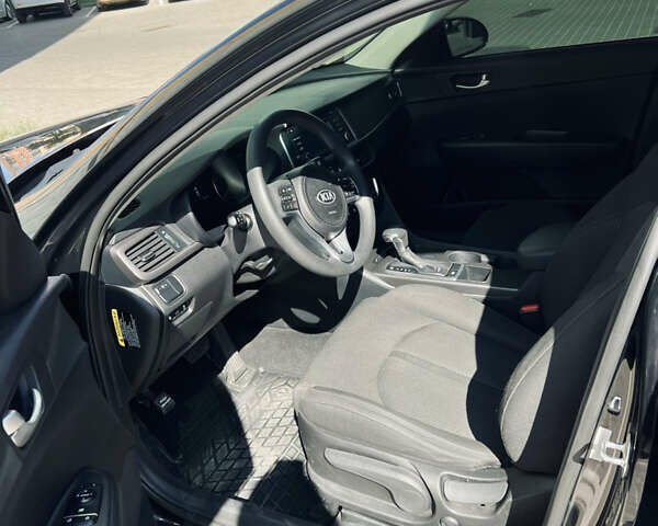 Черный Киа Оптима, объемом двигателя 2.4 л и пробегом 144 тыс. км за 10300 $, фото 6 на Automoto.ua